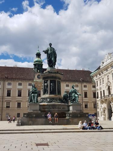 20220710 145048Dans le Hofburg